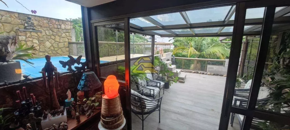 Cobertura, 5 quartos, 258 m² - Foto 2