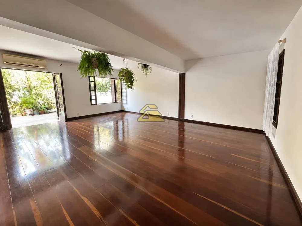 Casa, 4 quartos, 437 m² - Foto 1