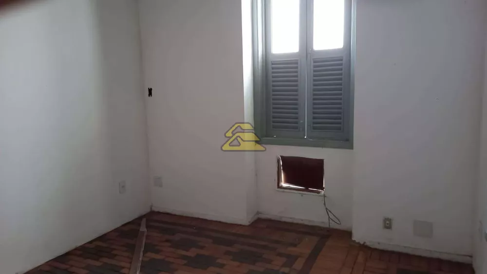 Casa, 5 quartos, 227 m² - Foto 3