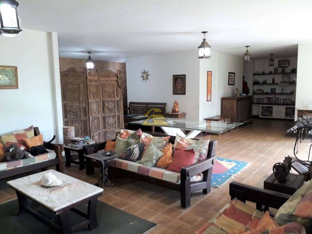 Casa, 4 quartos, 342 m² - Foto 1