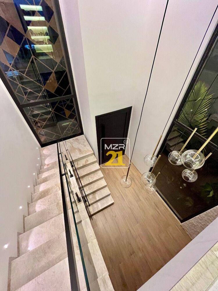 Sobrado à venda com 4 quartos, 340m² - Foto 4