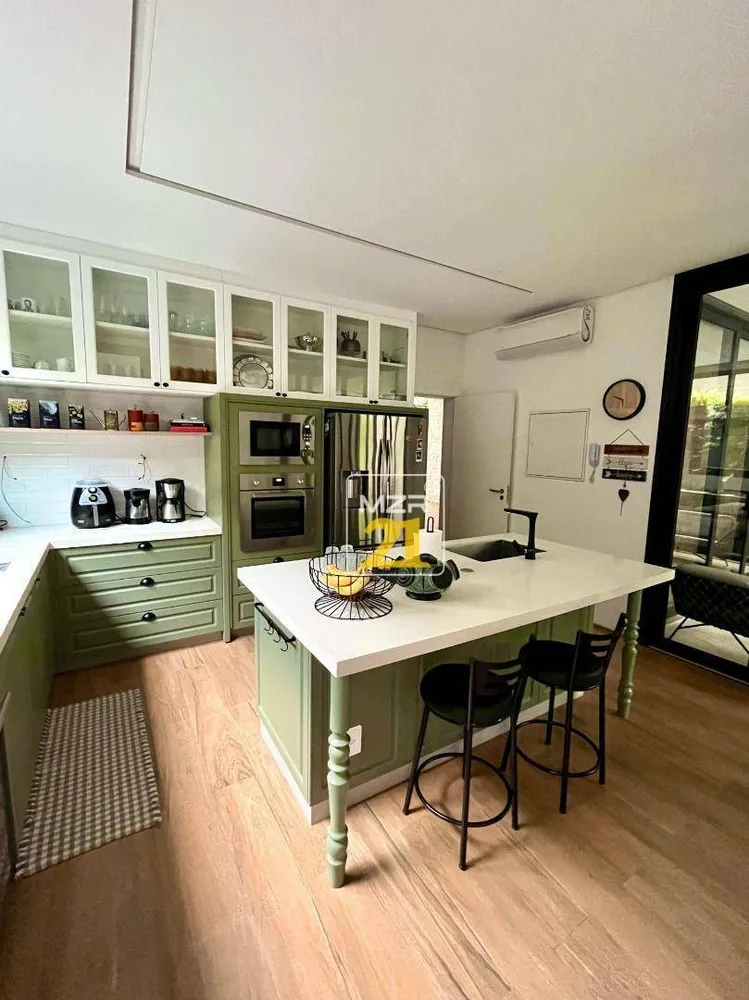Sobrado, 4 quartos, 340 m² - Foto 4