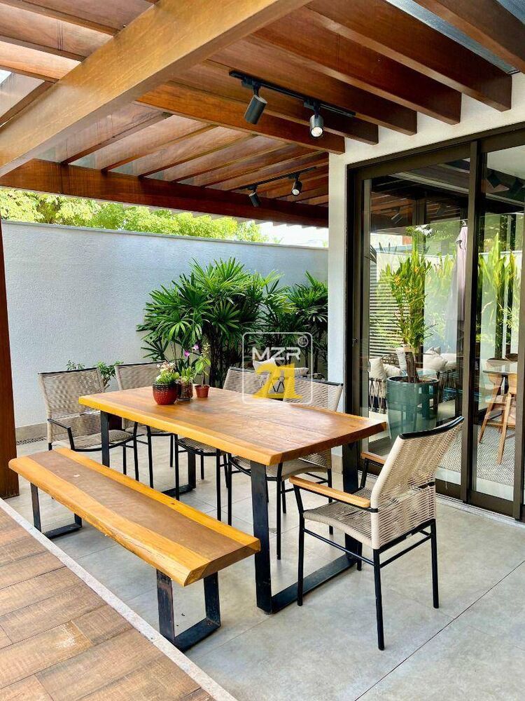 Casa de Condomínio à venda com 3 quartos, 210m² - Foto 4