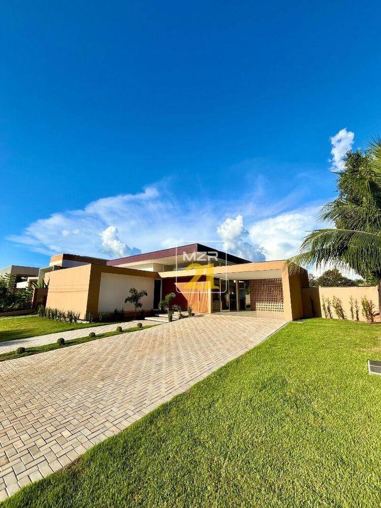 Casa de Condomínio à venda com 4 quartos, 403m² - Foto 2