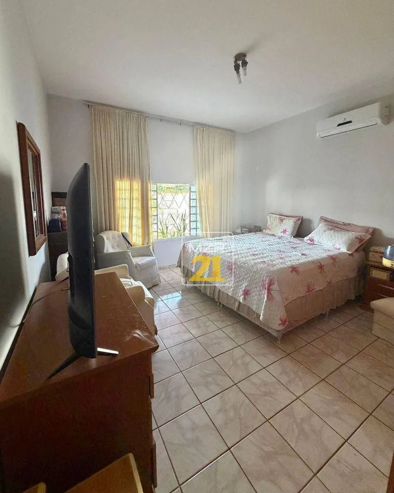 Casa, 3 quartos, 255 m² - Foto 12