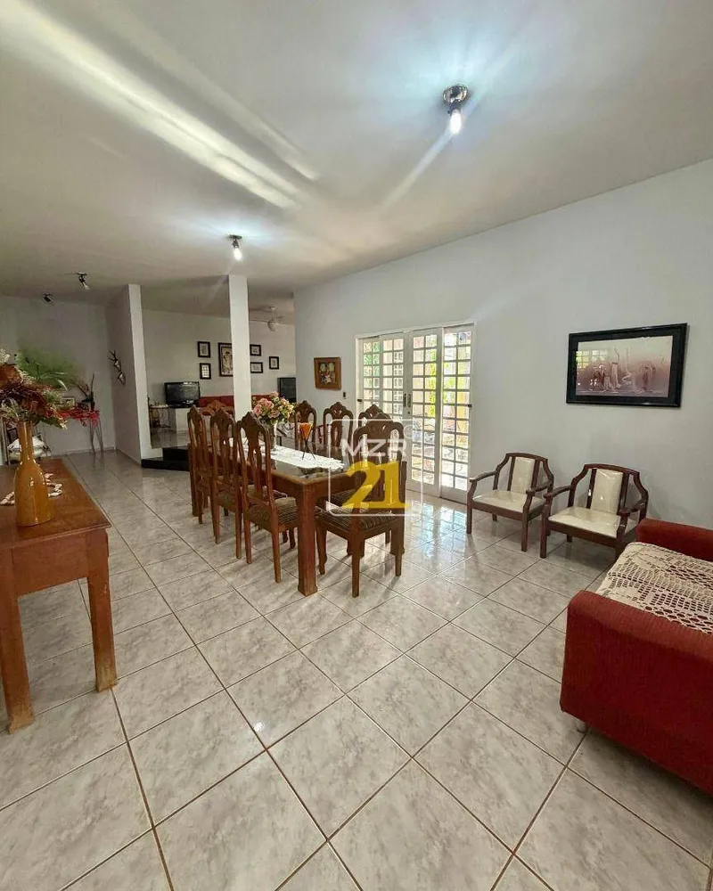 Casa, 3 quartos, 255 m² - Foto 14