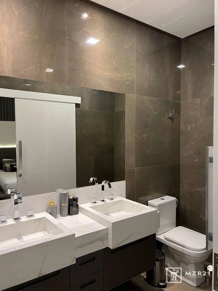 Sobrado, 3 quartos, 280 m² - Foto 1