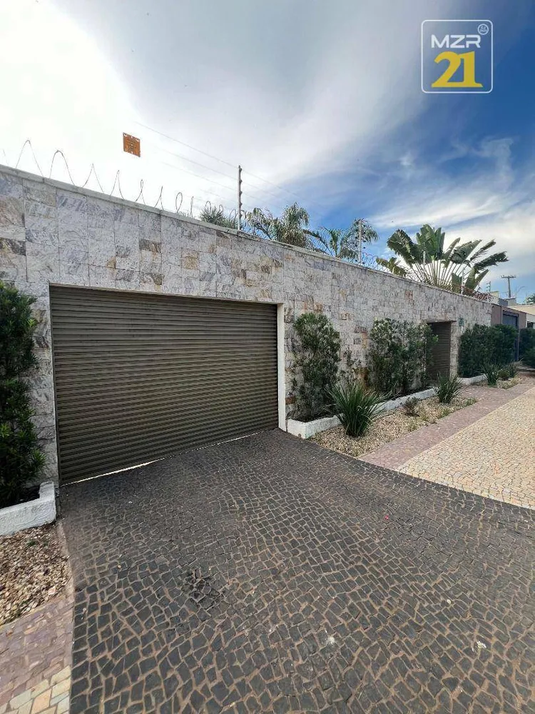 Sobrado, 4 quartos, 330 m² - Foto 1