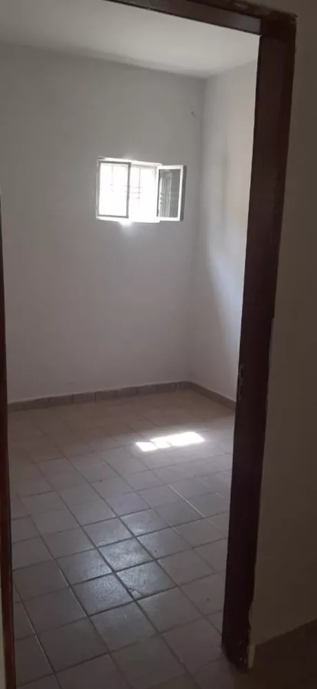 Casa à venda com 2 quartos, 200m² - Foto 9