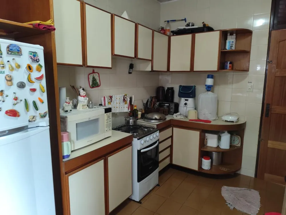 Casa, 3 quartos, 210 m² - Foto 1