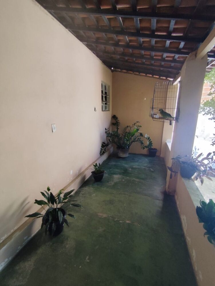Casa à venda com 5 quartos, 288m² - Foto 2