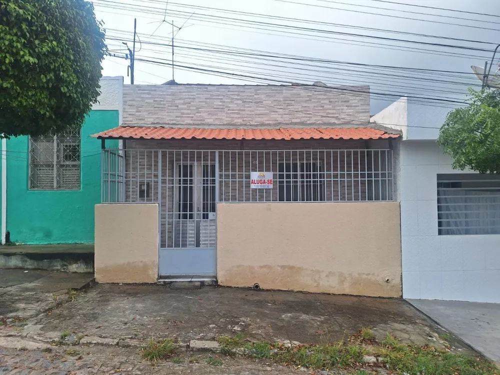 Casa para alugar com 2 quartos, 85m² - Foto 1