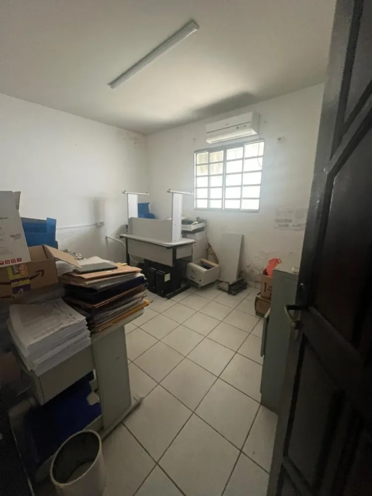 Casa, 5 quartos, 230 m² - Foto 2