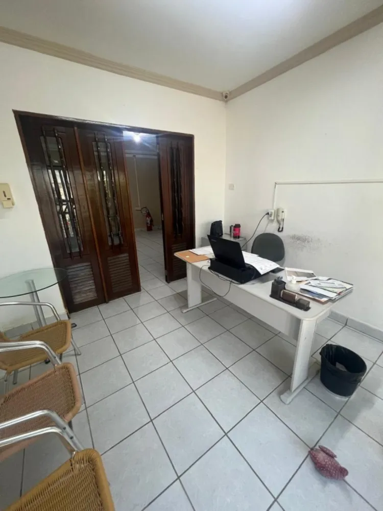Casa, 5 quartos, 230 m² - Foto 3