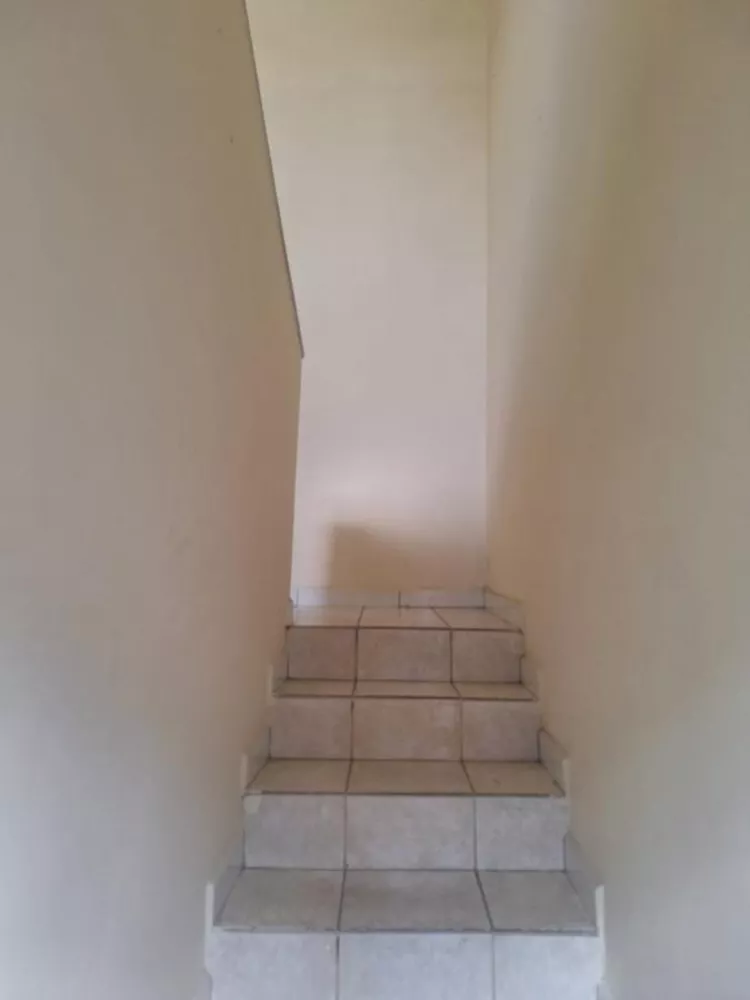 Apartamento para alugar com 1 quarto, 75m² - Foto 2