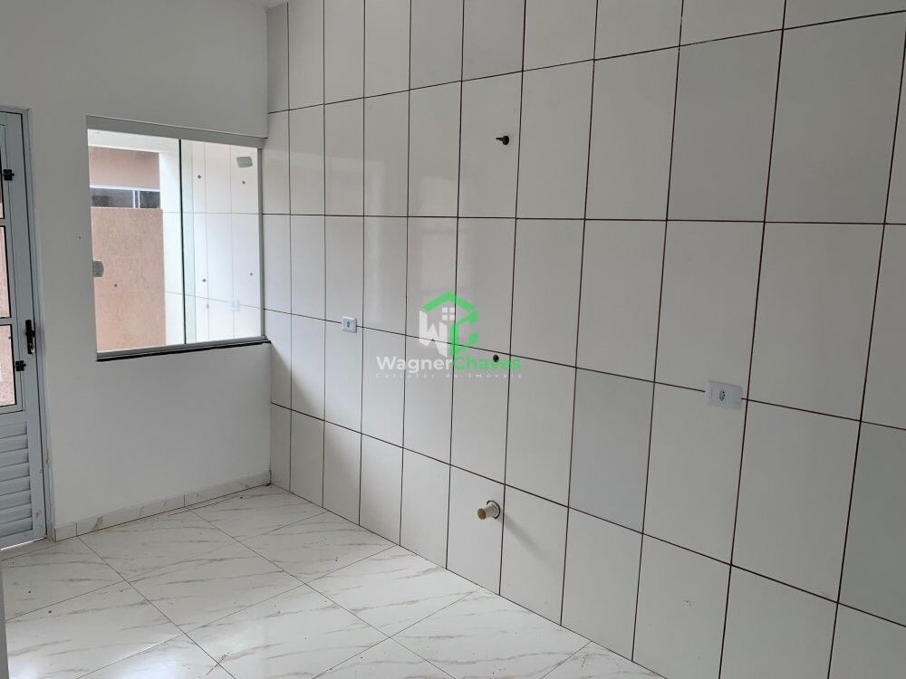 Casa à venda com 3 quartos, 70m² - Foto 5