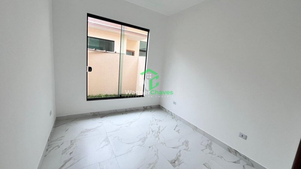 Casa à venda com 2 quartos, 65m² - Foto 2