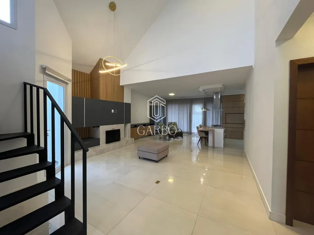 Casa, 3 quartos, 243 m² - Foto 4