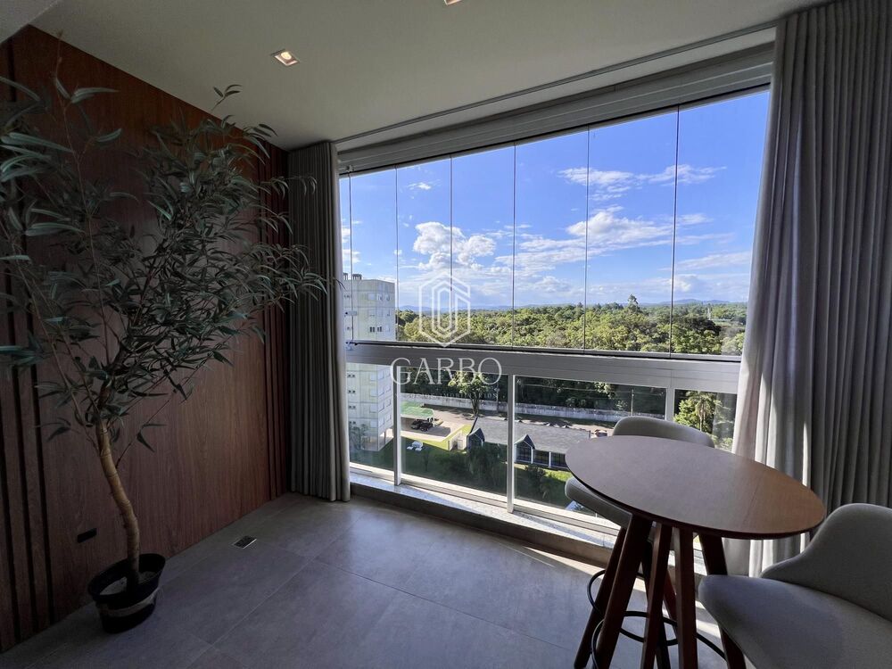 Apartamento à venda com 3 quartos, 150m² - Foto 2
