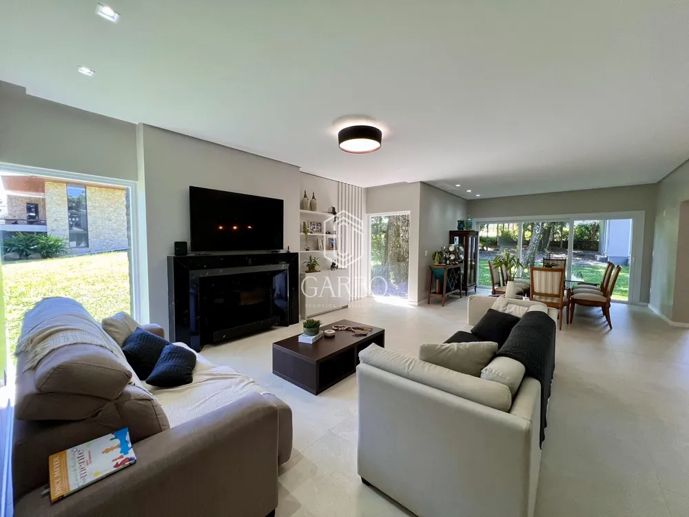 Casa, 3 quartos, 328 m² - Foto 3