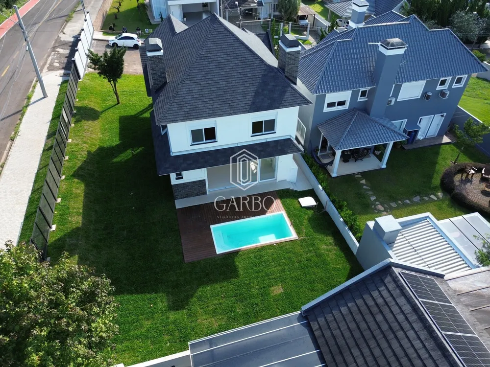 Casa, 3 quartos, 224 m² - Foto 2