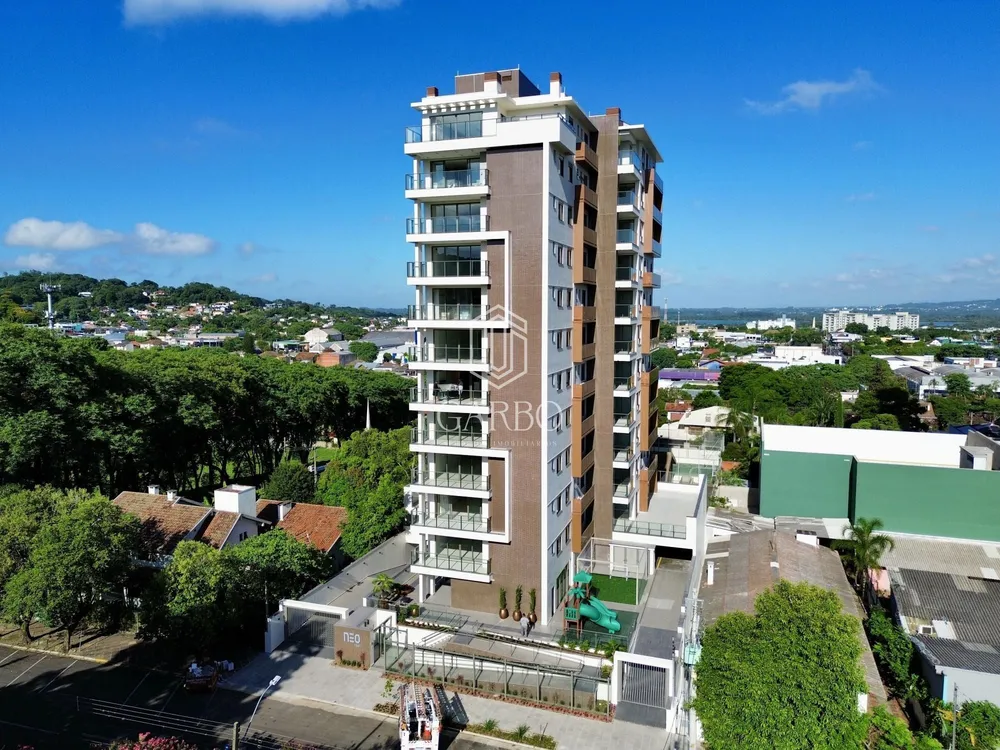 Apartamento, 3 quartos, 220 m² - Foto 1