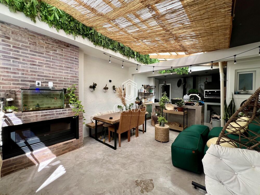 Casa à venda com 4 quartos, 241m² - Foto 5