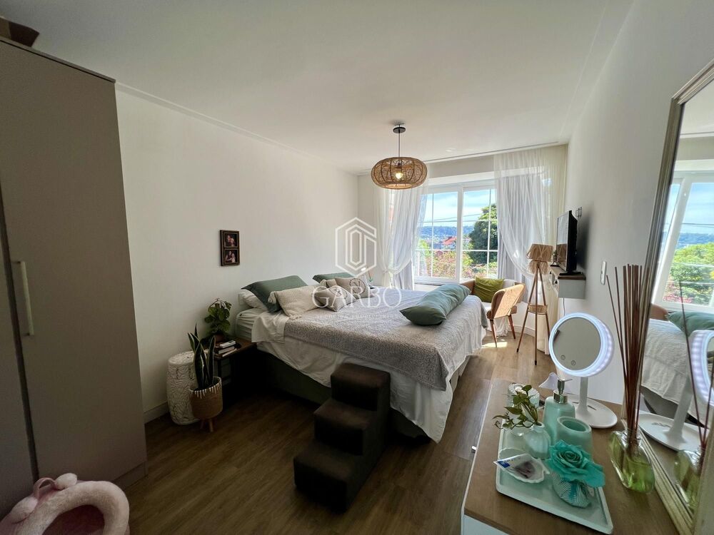 Casa à venda com 4 quartos, 241m² - Foto 10