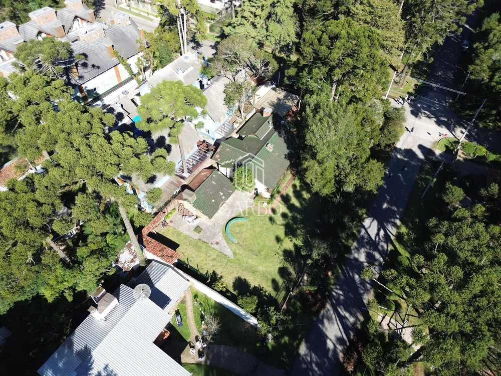 Casa, 3 quartos, 215 m² - Foto 1