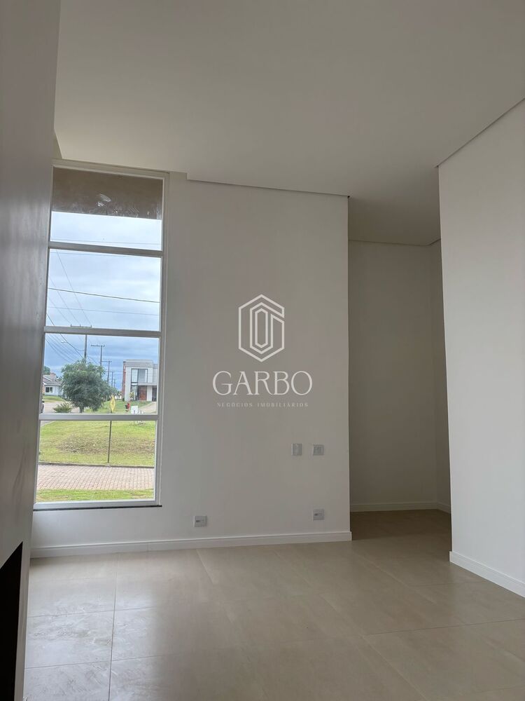 Casa, 3 quartos, 204 m² - Foto 1