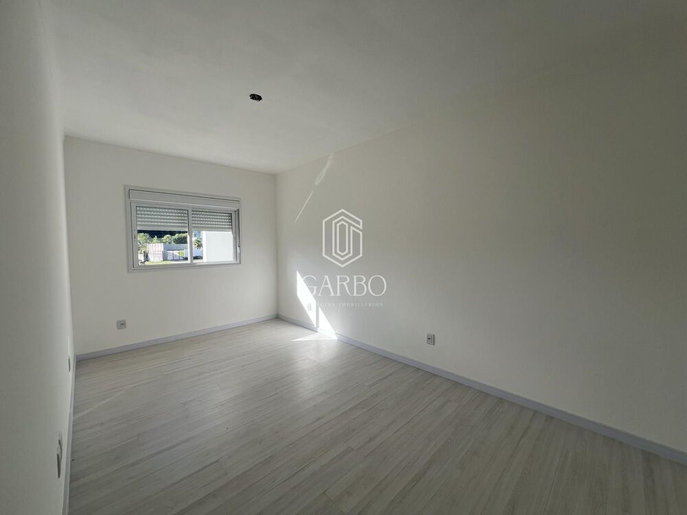 Casa à venda com 3 quartos, 174m² - Foto 1