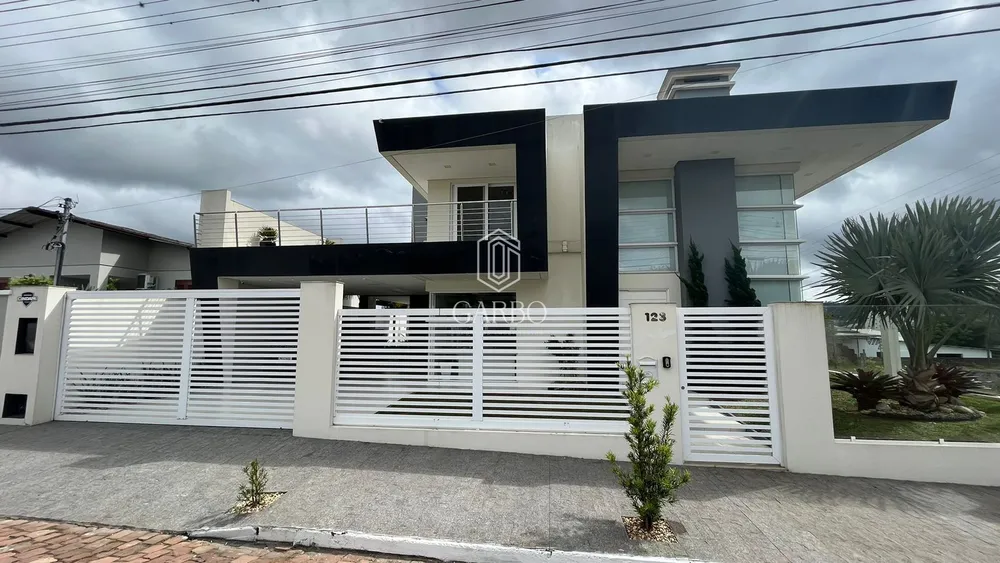 Casa, 3 quartos, 279 m² - Foto 2