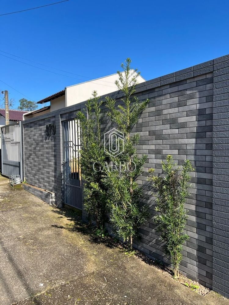 Casa à venda com 2 quartos, 108m² - Foto 2