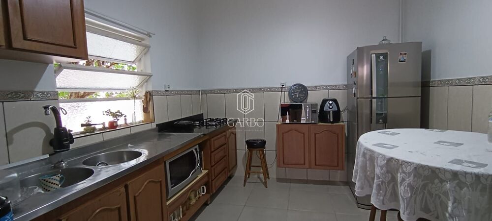 Casa à venda com 2 quartos, 64m² - Foto 3