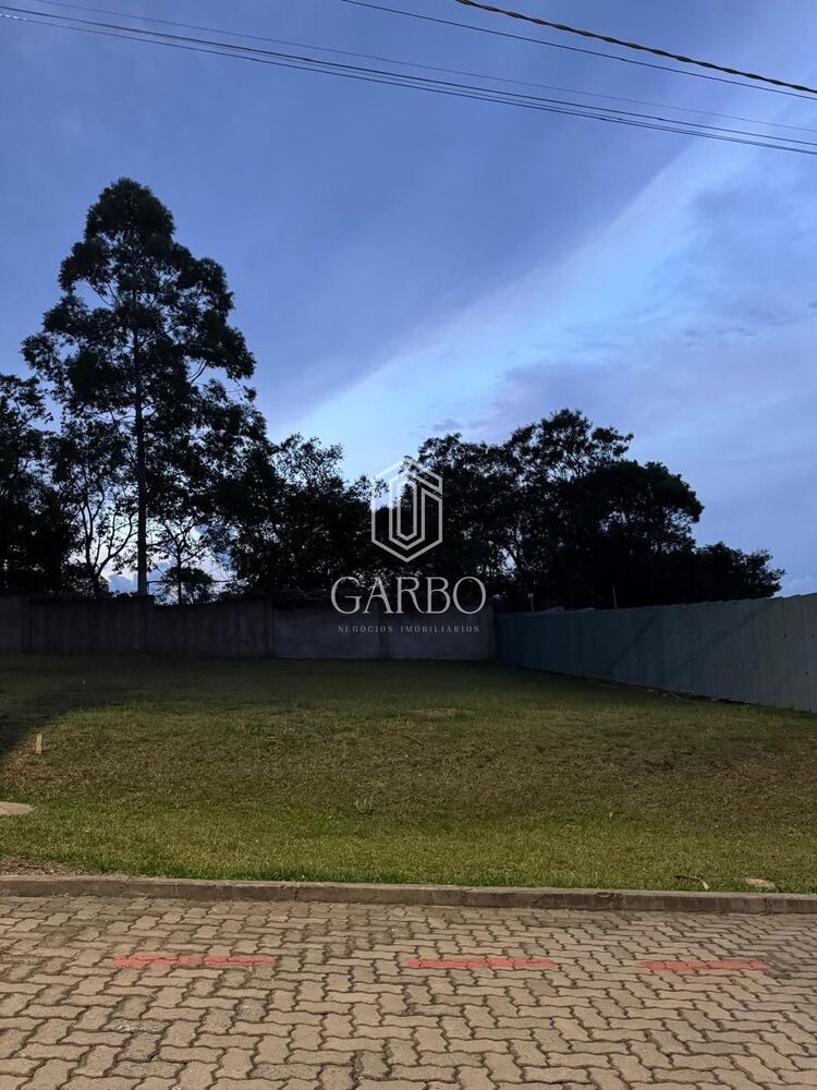 Terreno, 301 m² - Foto 1