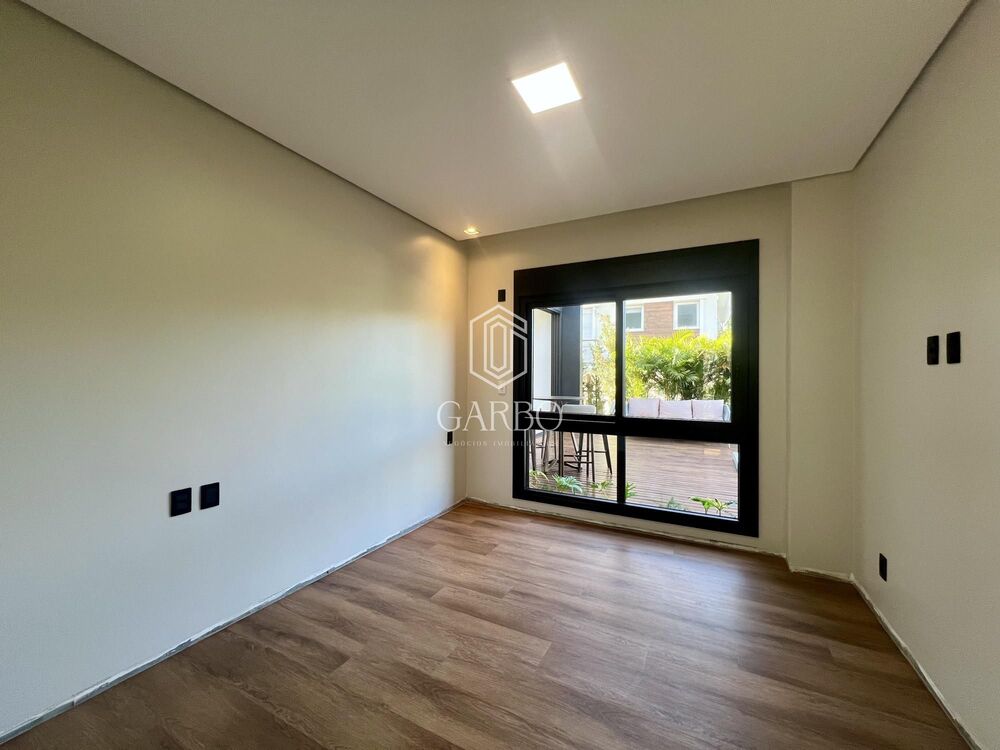 Casa à venda com 3 quartos, 219m² - Foto 11