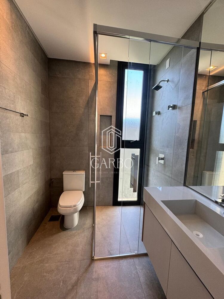 Casa à venda com 4 quartos, 251m² - Foto 2