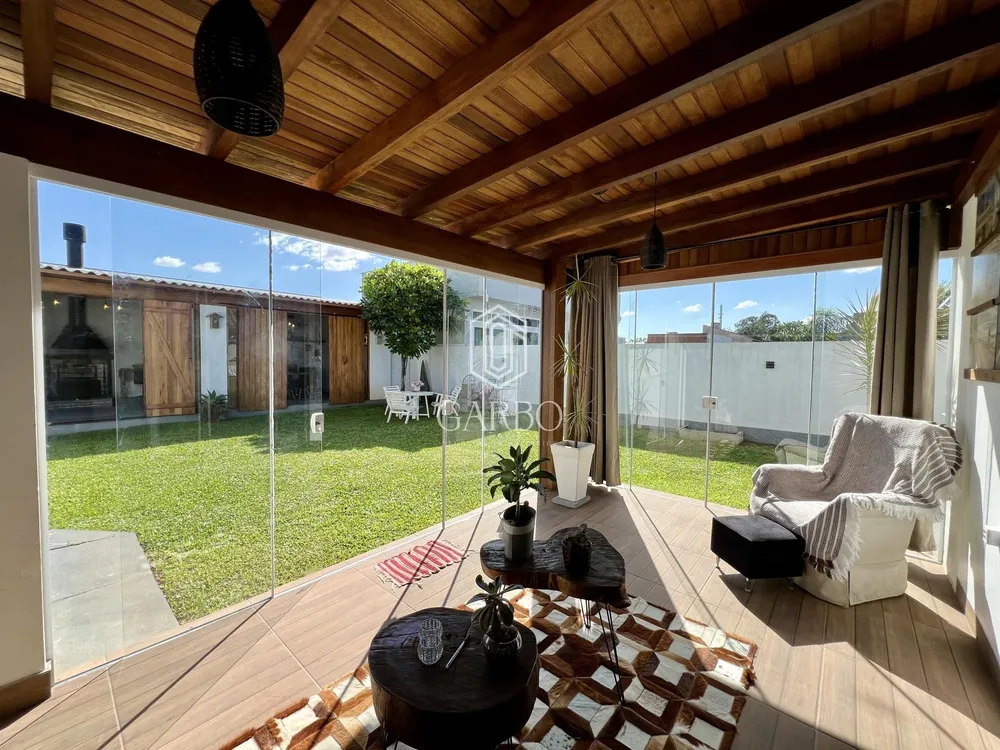 Casa, 3 quartos, 214 m² - Foto 2