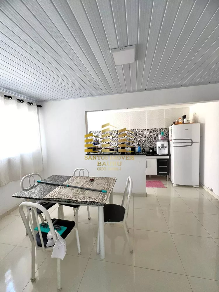 Casa à venda com 2 quartos, 160m² - Foto 1