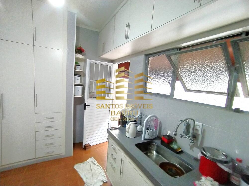 Casa, 4 quartos, 182 m² - Foto 1