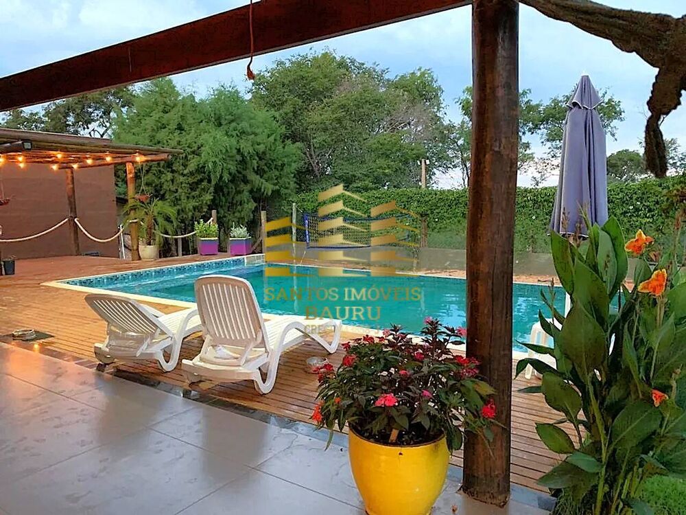 Casa, 3 quartos, 236 m² - Foto 1