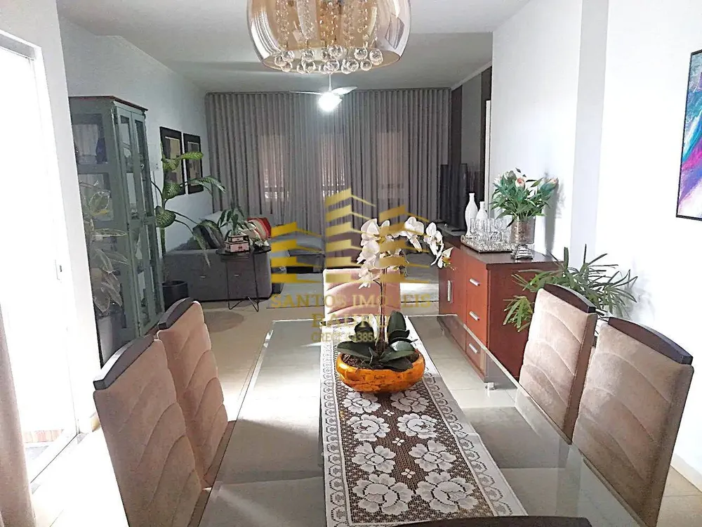 Casa, 3 quartos, 230 m² - Foto 1
