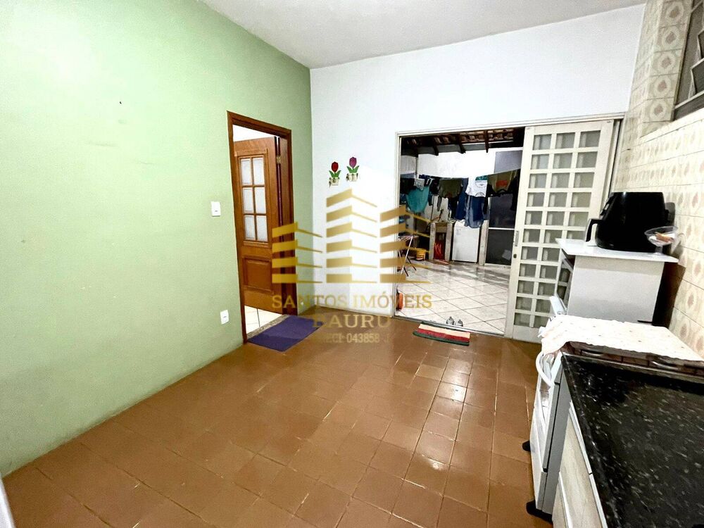 Casa à venda com 2 quartos, 117m² - Foto 4