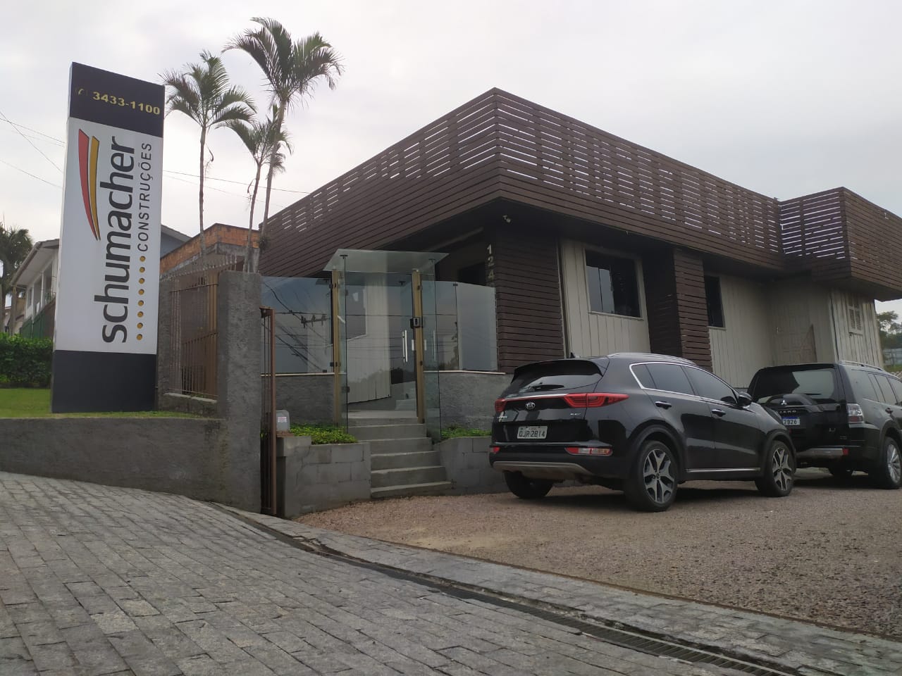 Casa Comercial à venda com 3 quartos, 75m² - Foto 1