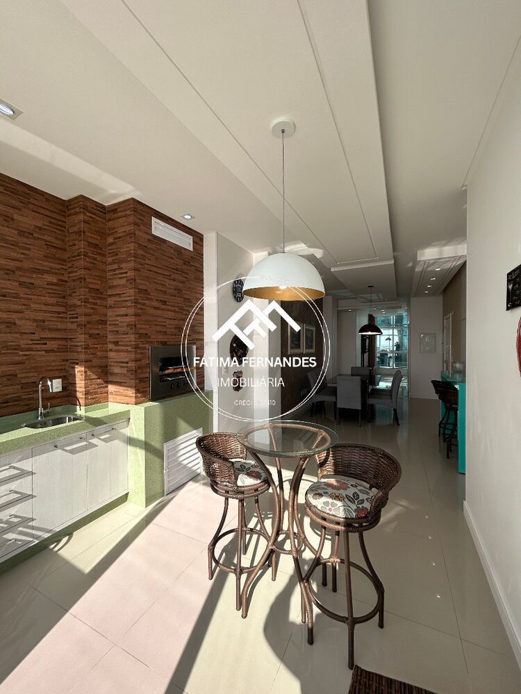 Apartamento à venda com 3 quartos, 131m² - Foto 15