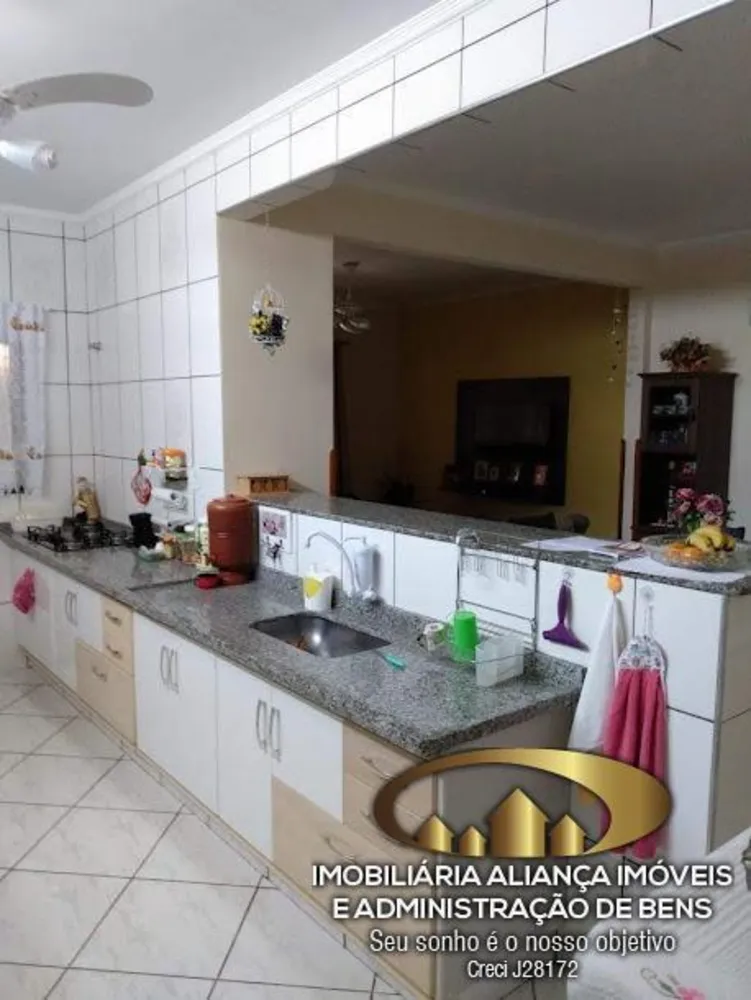 Casa, 3 quartos, 200 m² - Foto 4