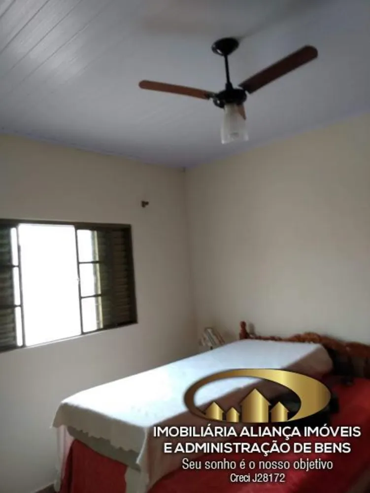 Casa, 3 quartos, 200 m² - Foto 2