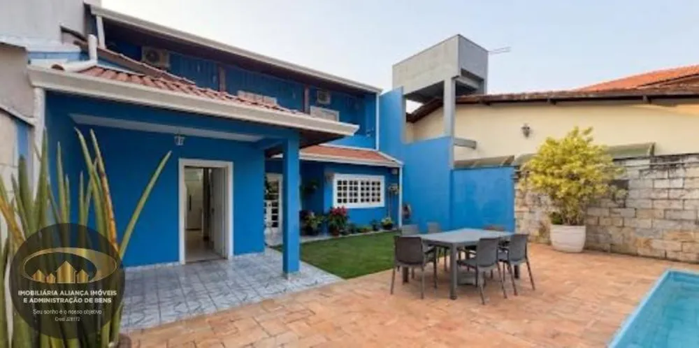 Casa, 3 quartos, 230 m² - Foto 3