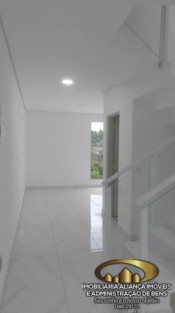 Casa à venda com 2 quartos, 100m² - Foto 7