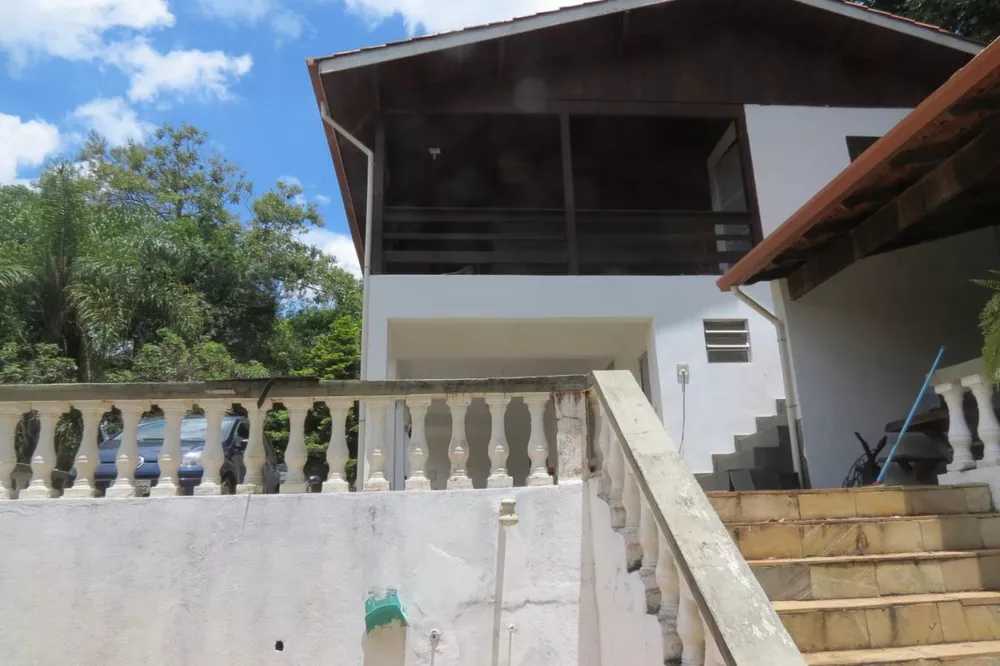 Casa de Condomínio para alugar com 3 quartos, 2960m² - Foto 4